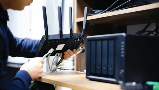 movox_approved partner-49 MOVOX approved partner. Cables and power supply